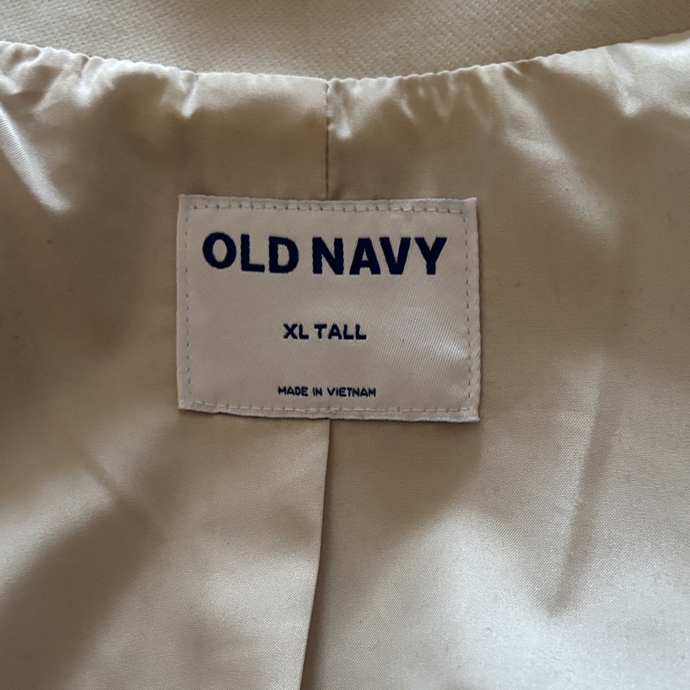 Old Navy Cream Blazer - Picture 4 of 5